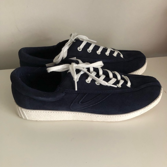NEW Tretorn Women’s Nylite 13 Plus Sneaker Navy - Picture 2 of 5